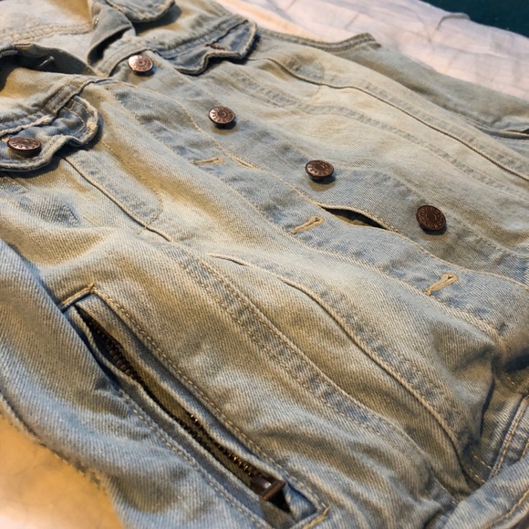 🌾H&M Cropped Denim Vest - Picture 5 of 6